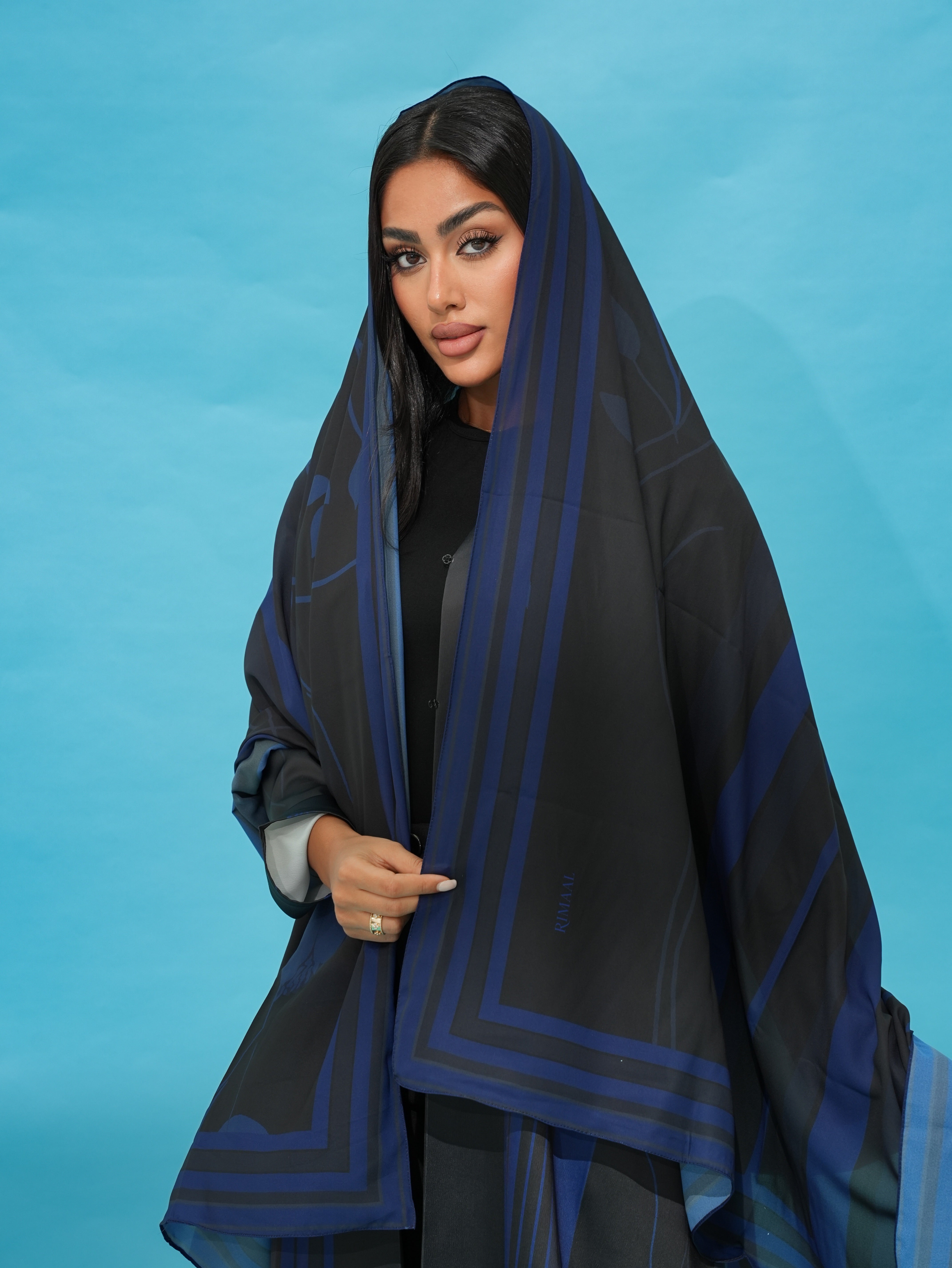 Sakura Navy Abaya