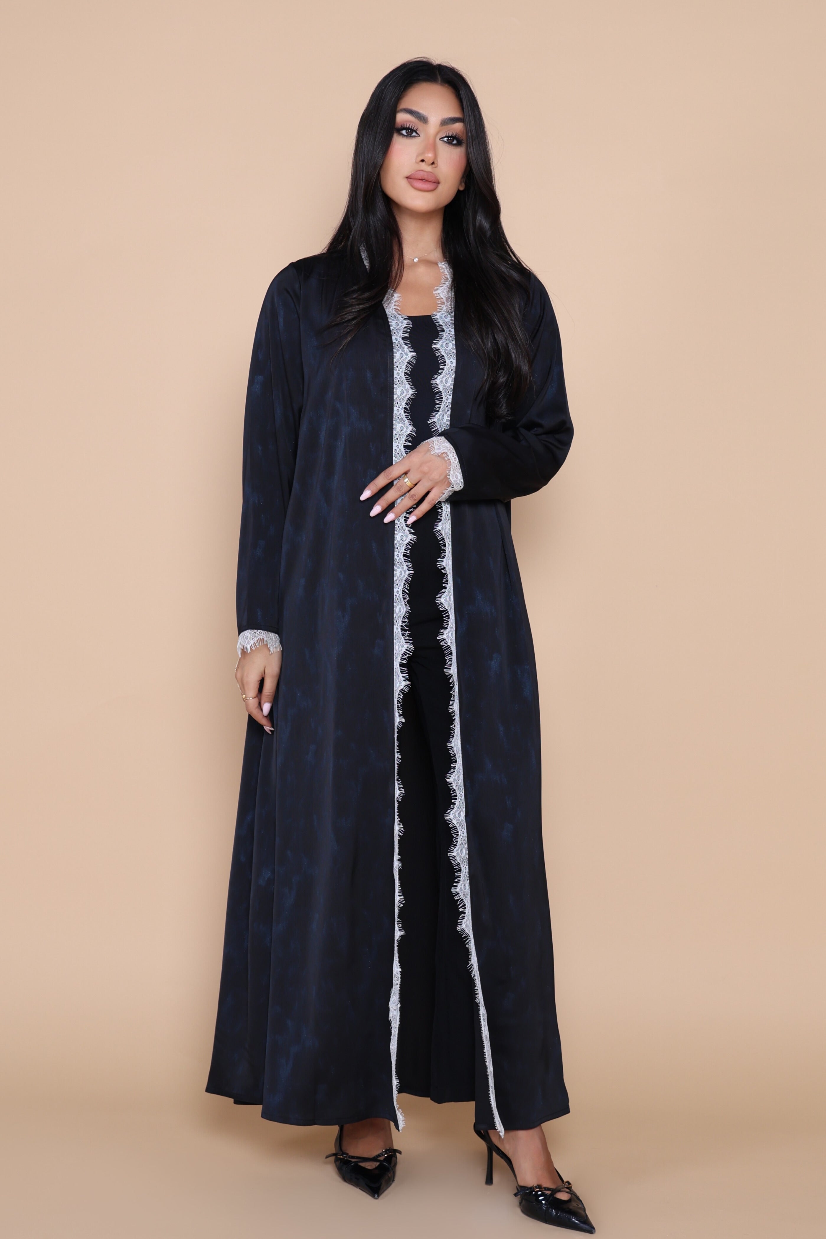 Vivienne-Black&Blue