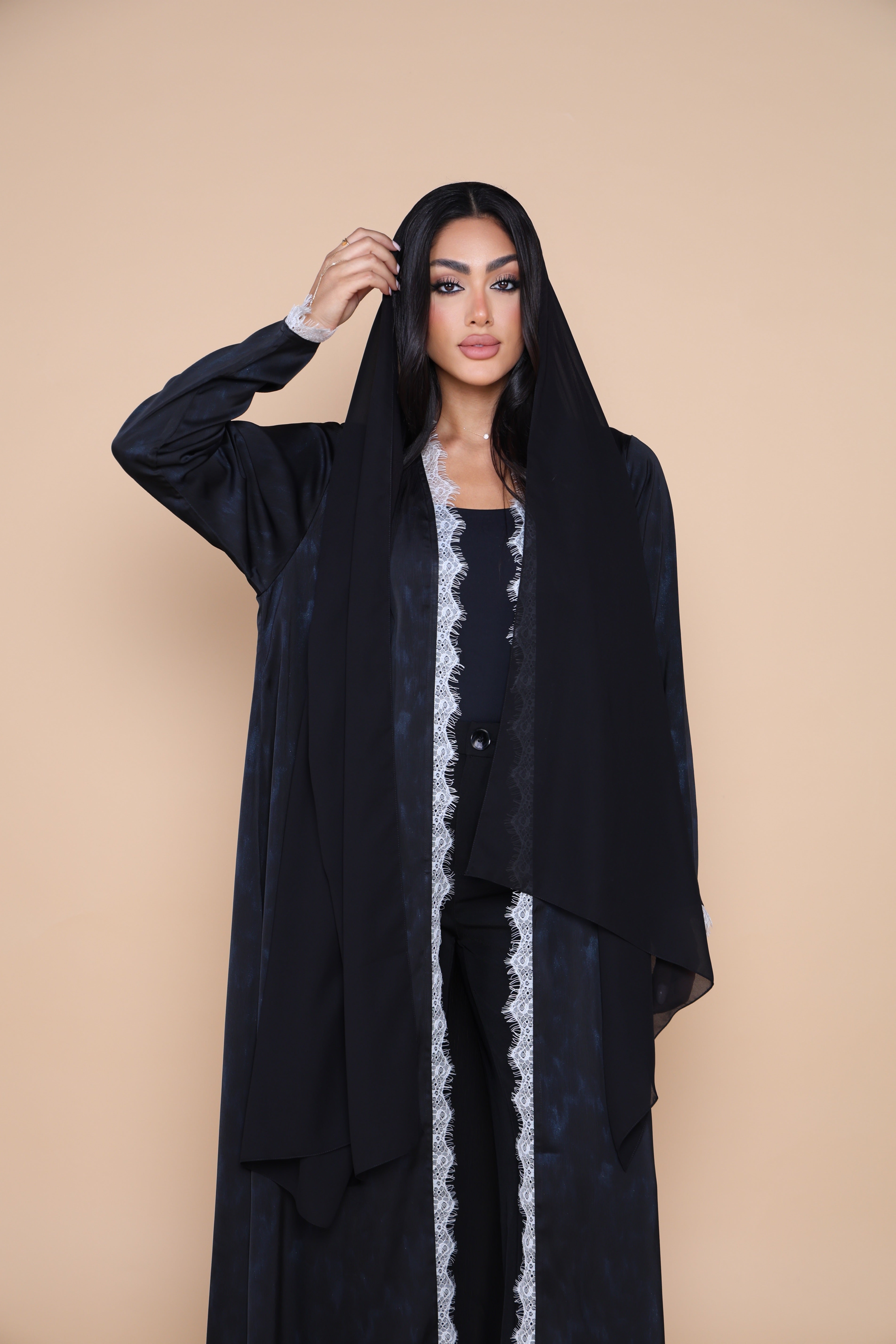 Vivienne-Black&Blue