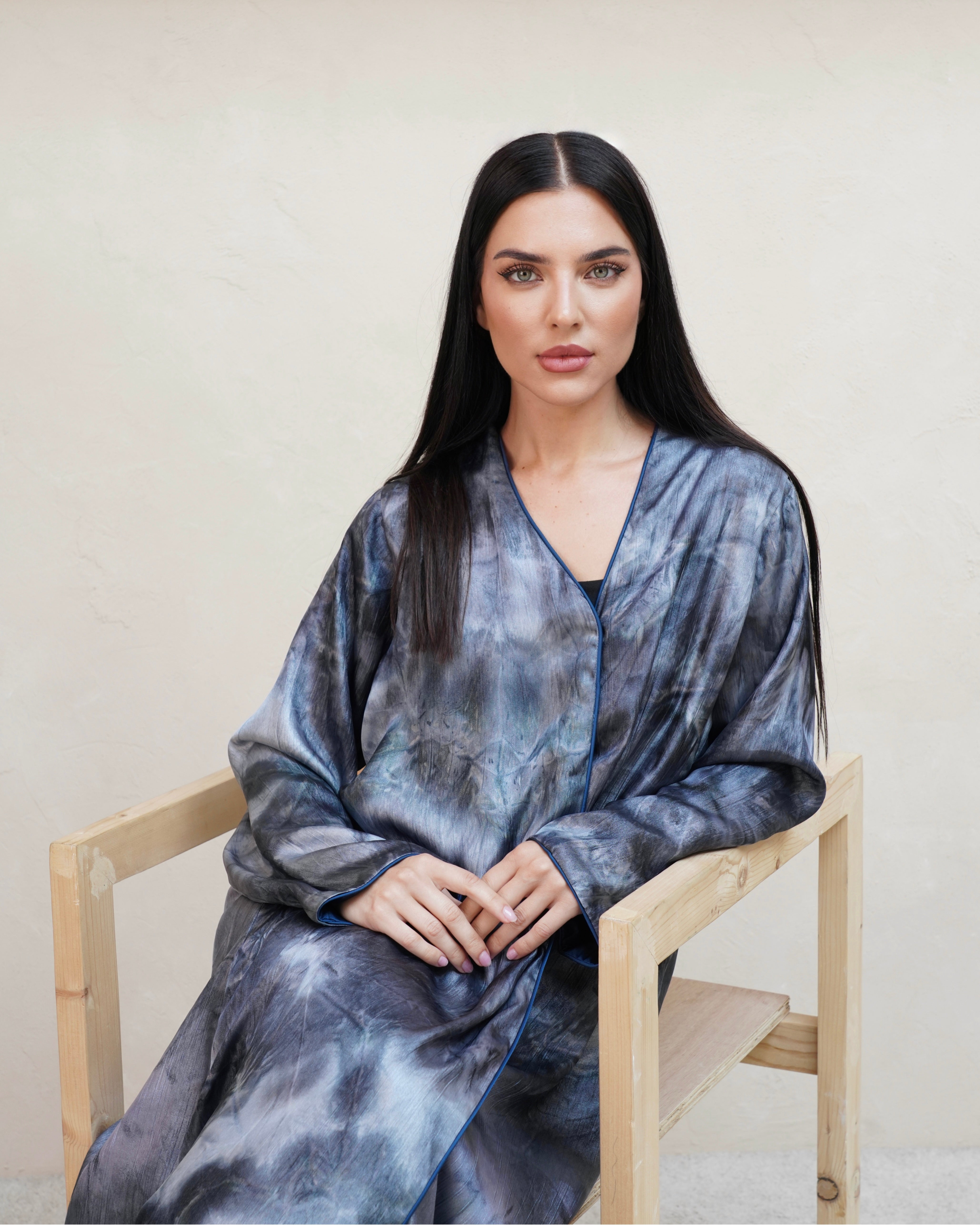 Selene Navy Abaya