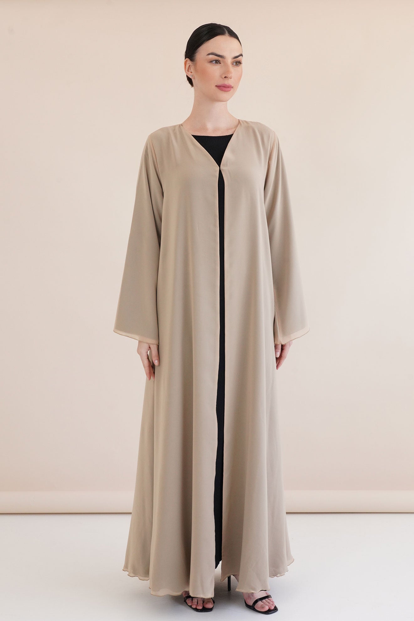 Delina Biege Abaya