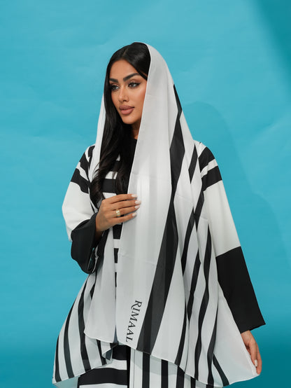 Yuki Black-White Abaya