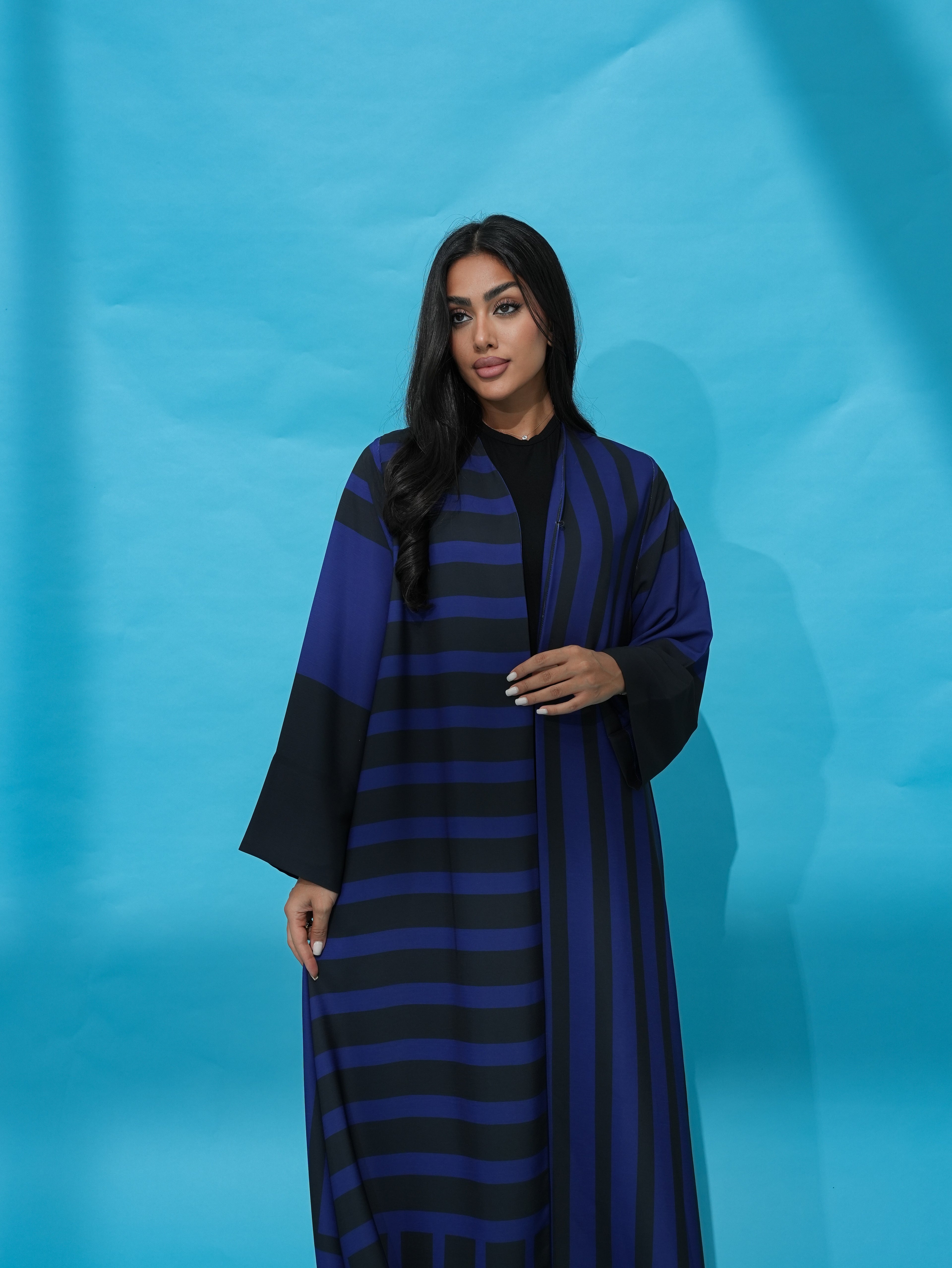 Thia Navy Abaya