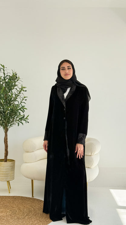 Cynari-Black