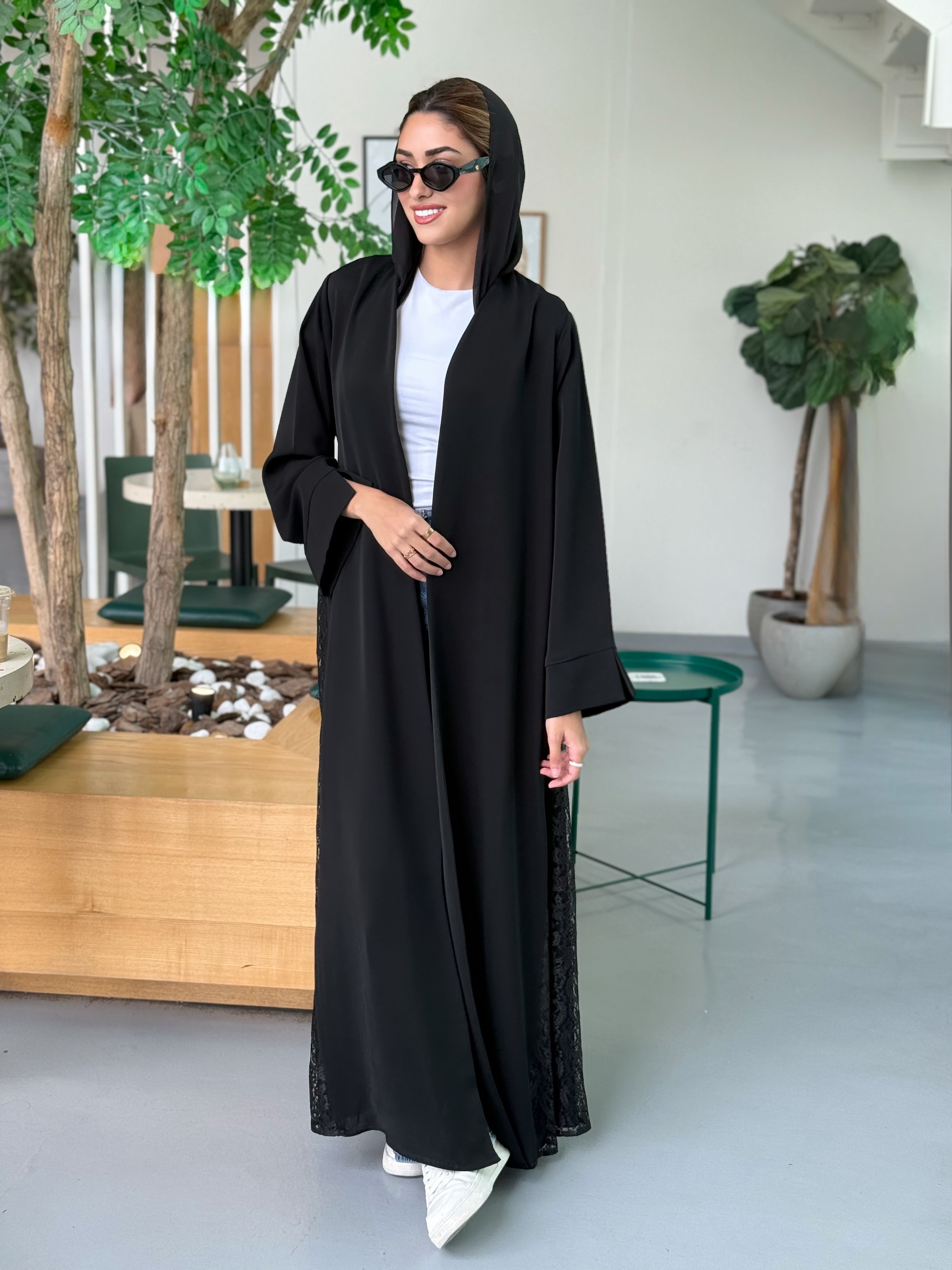 Qamar-Black