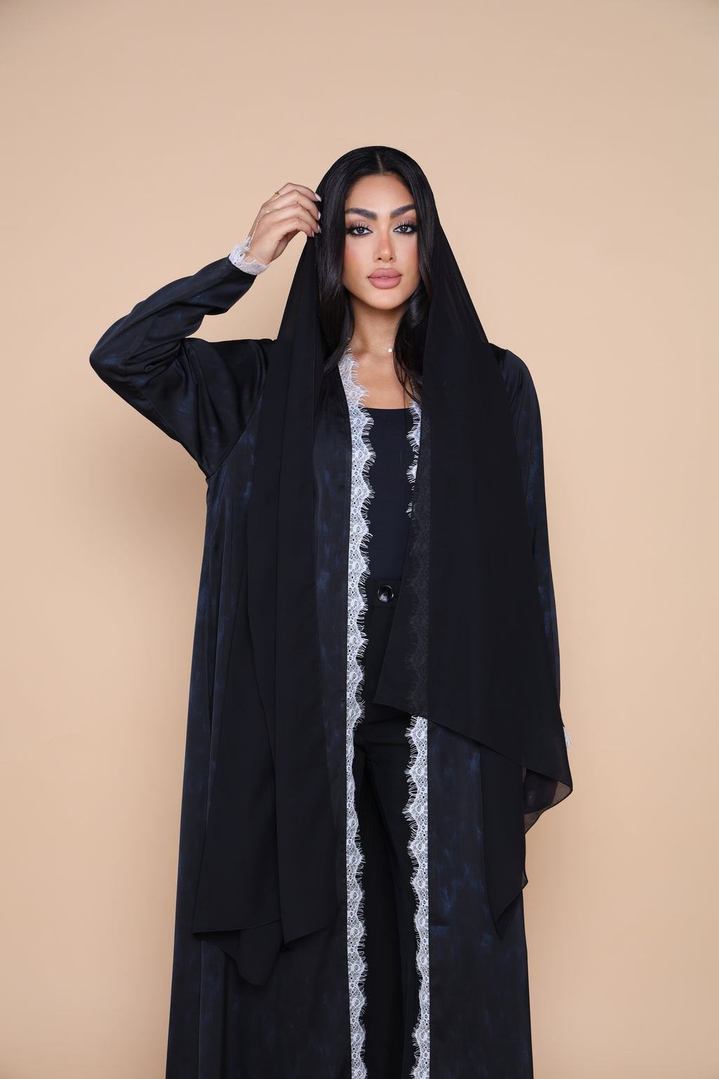 Vivienne-Black&Blue