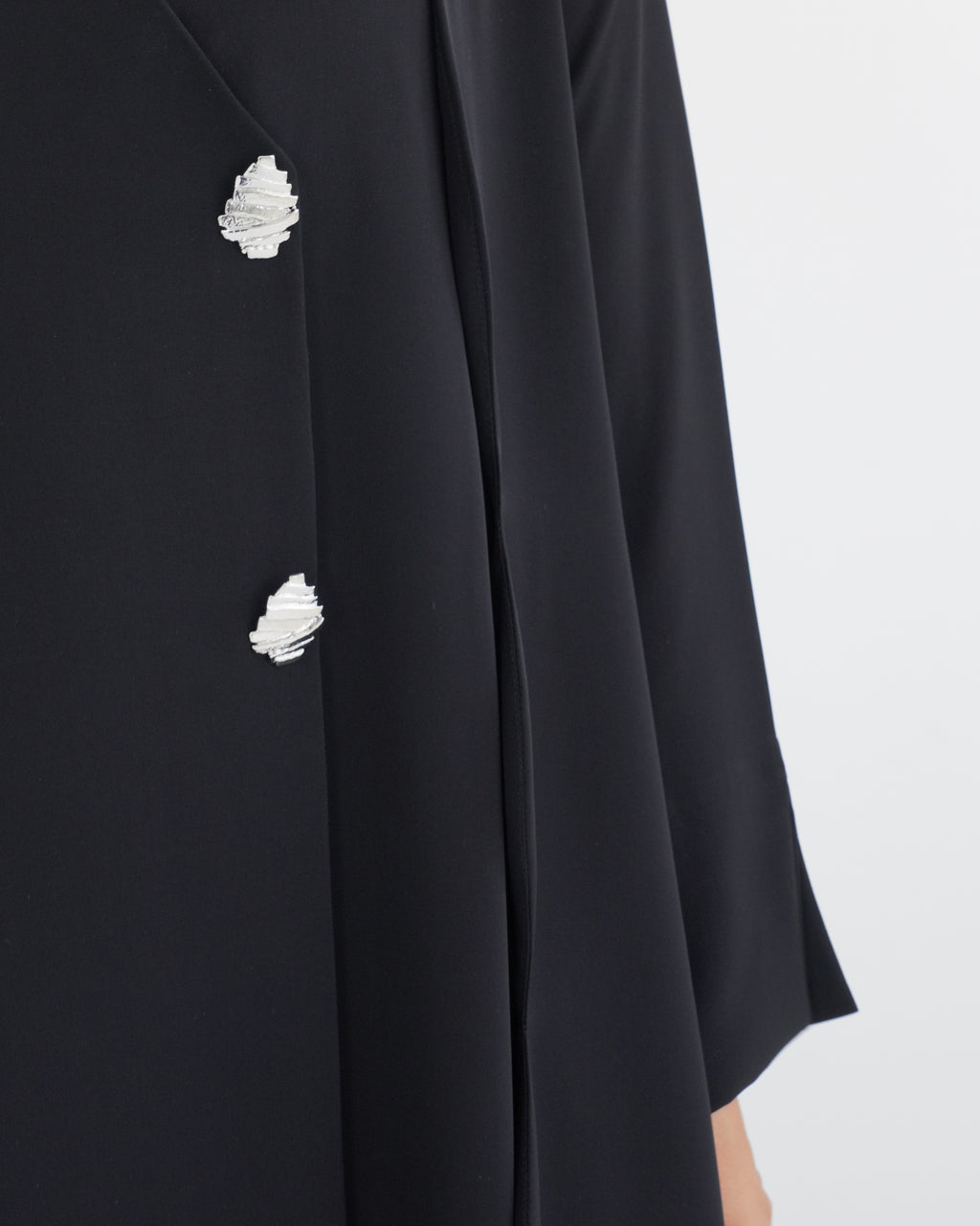 Nuvee Black Abaya