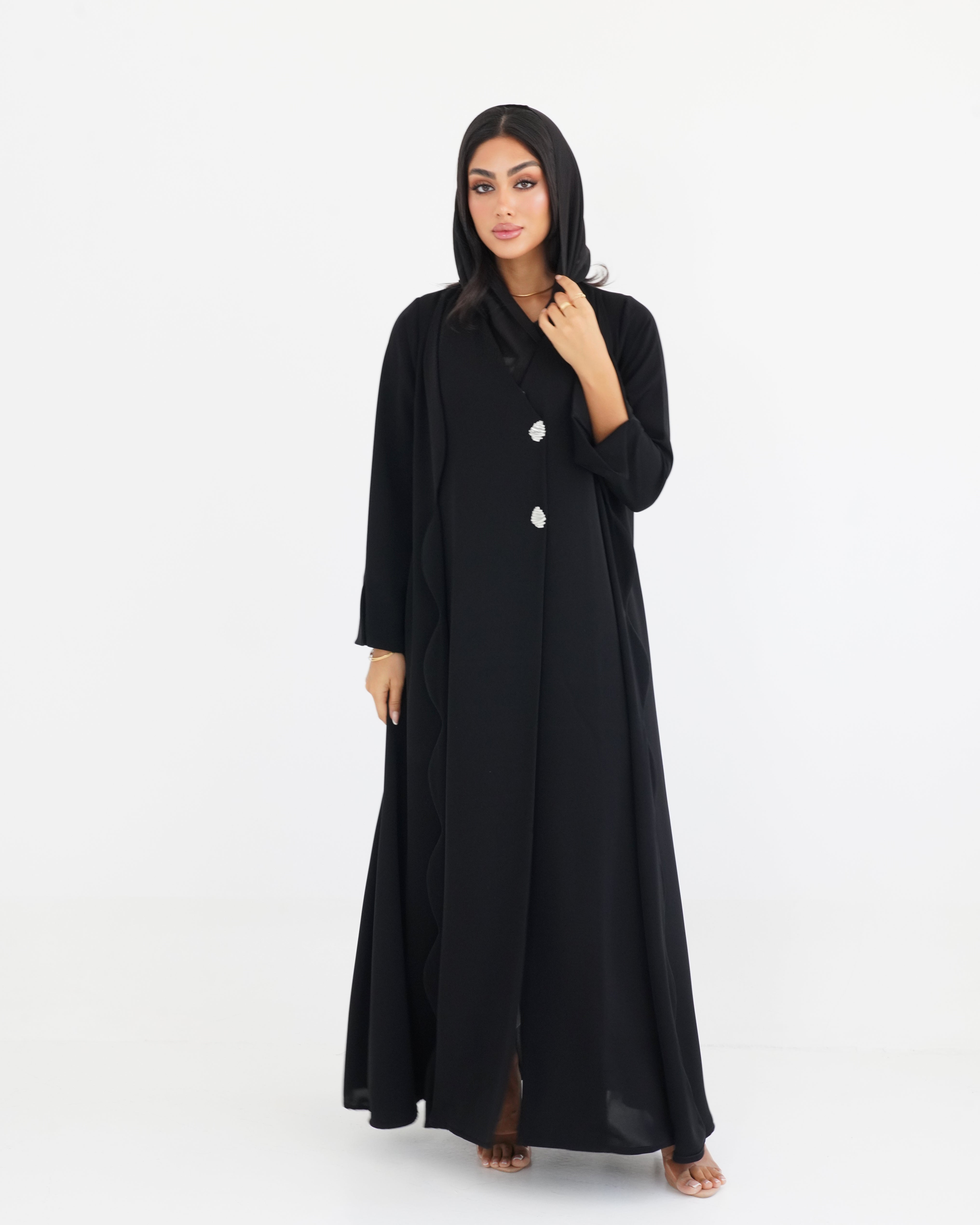 Nuvee Black Abaya