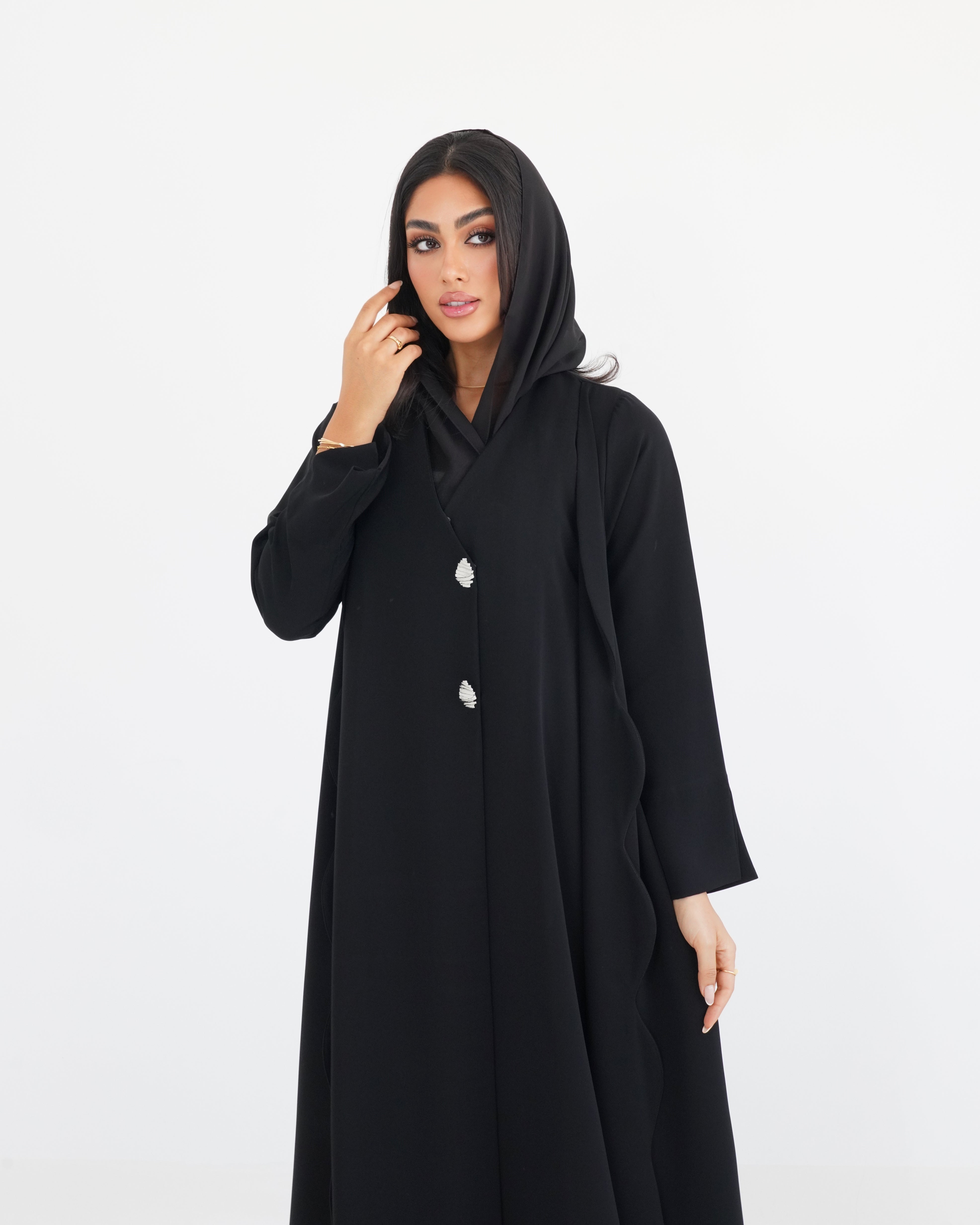 Nuvee Black Abaya
