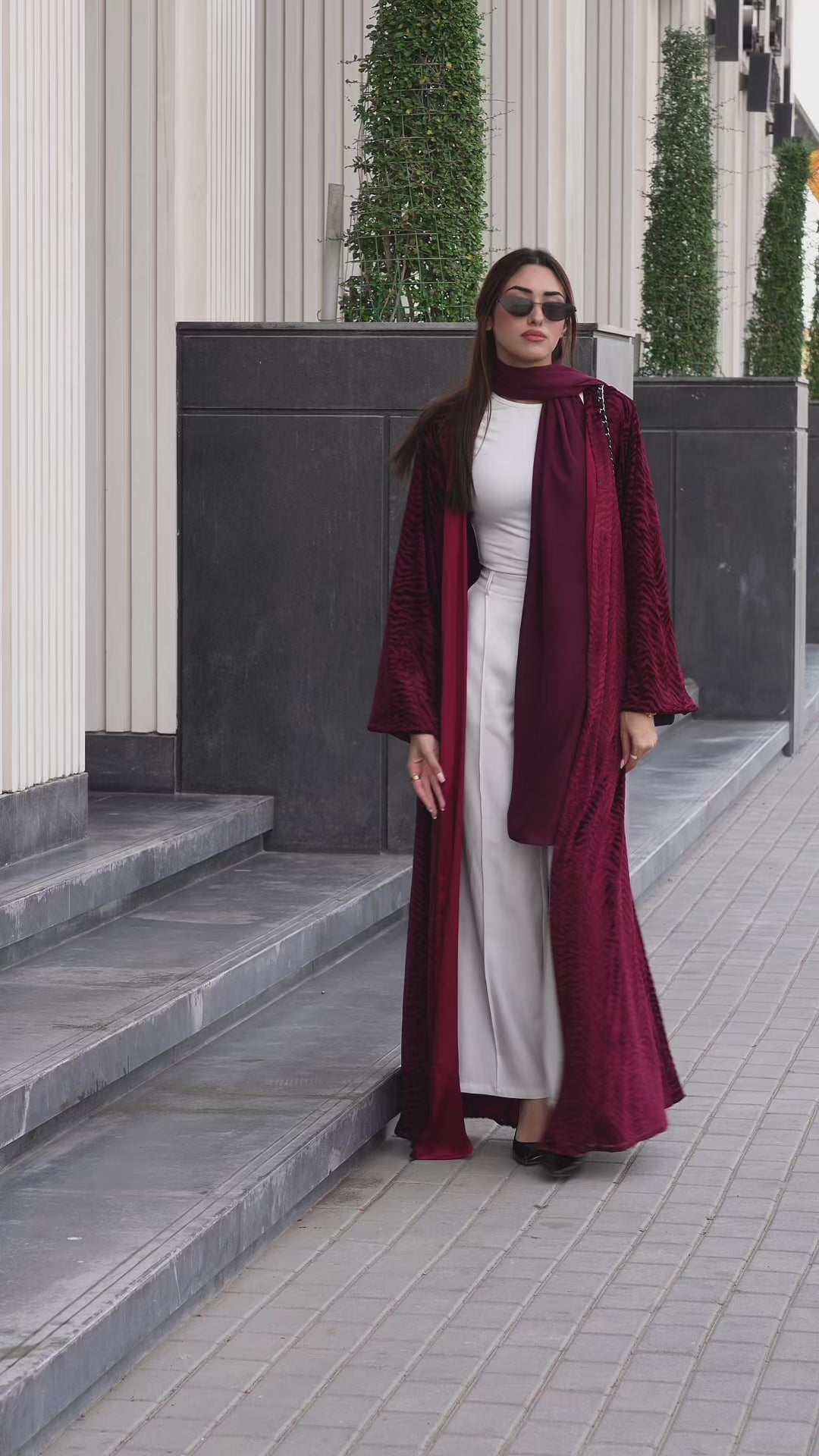 Remi Red Abaya