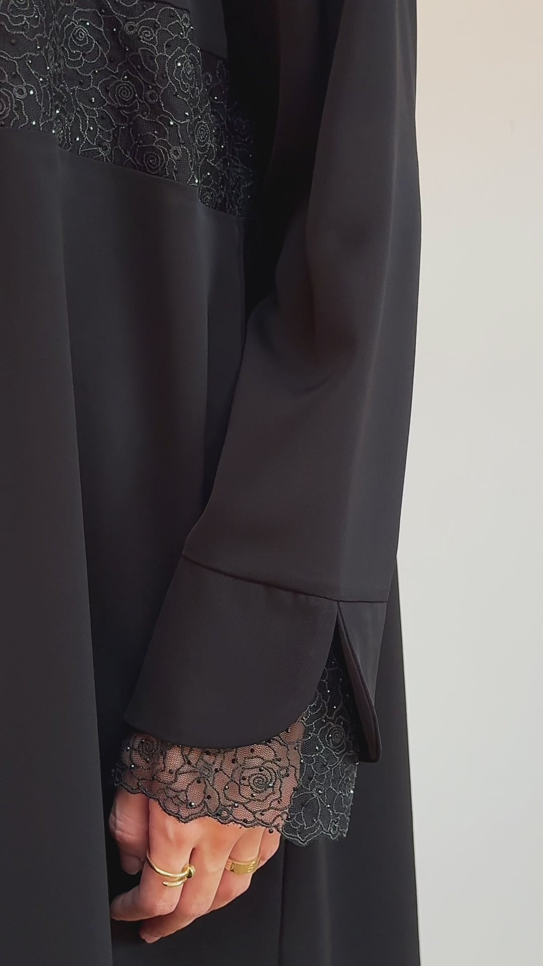Noor black