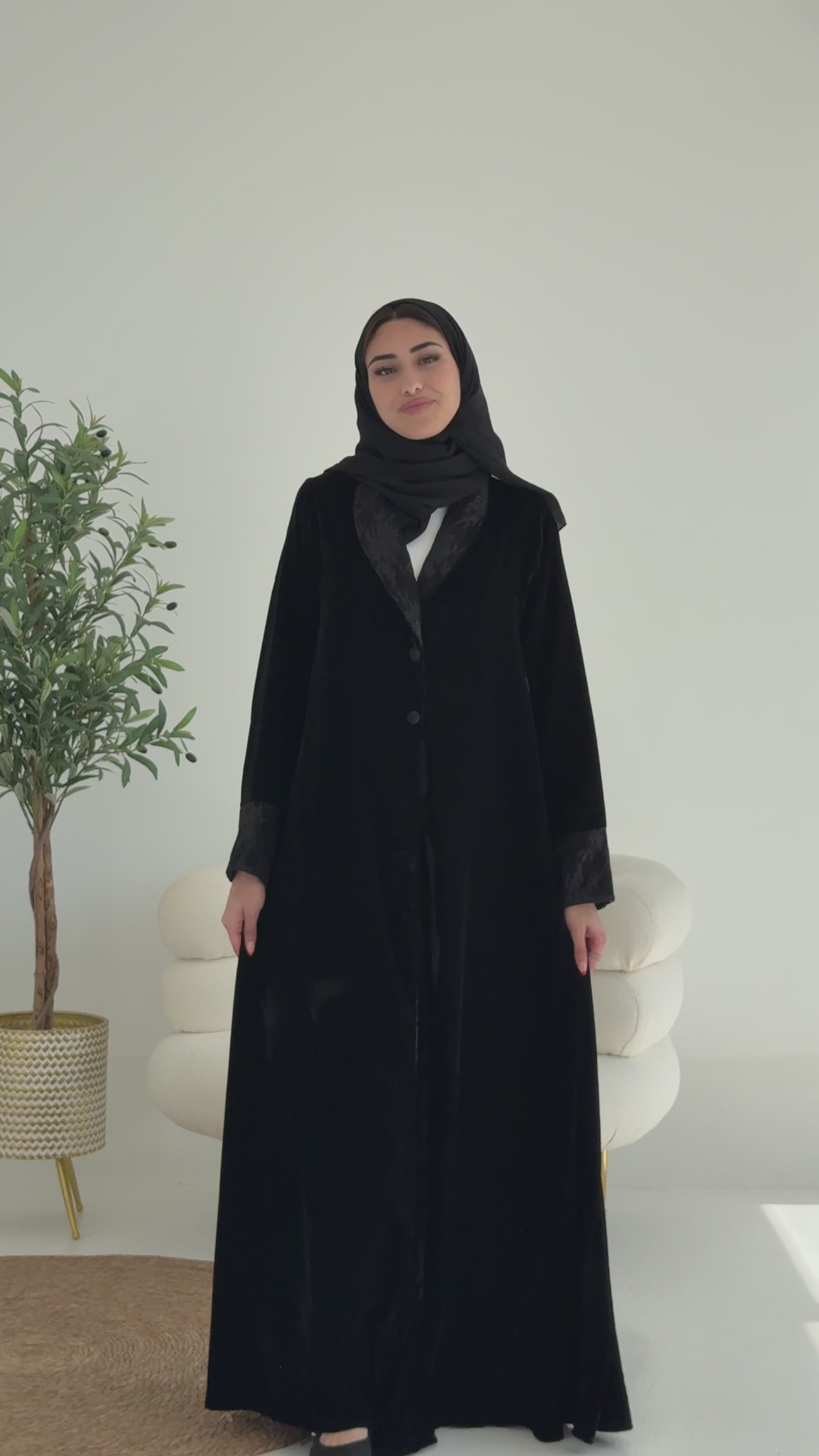 Cynari-Black