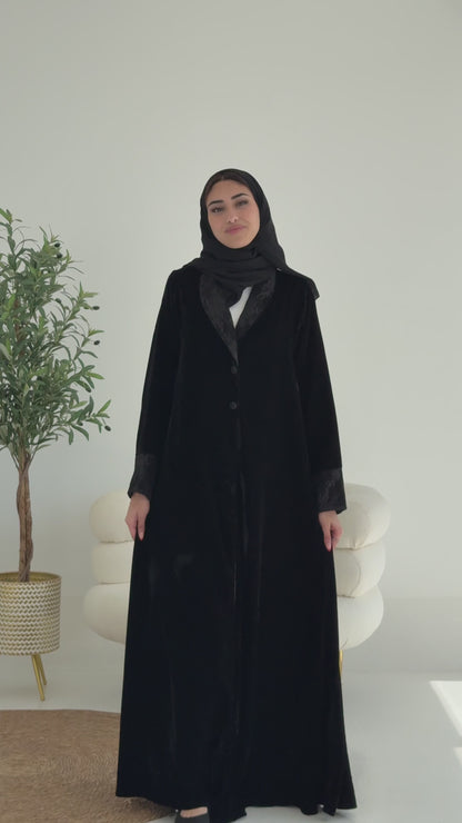 Cynari-Black
