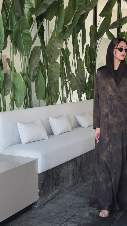 Elisa Brown Abaya