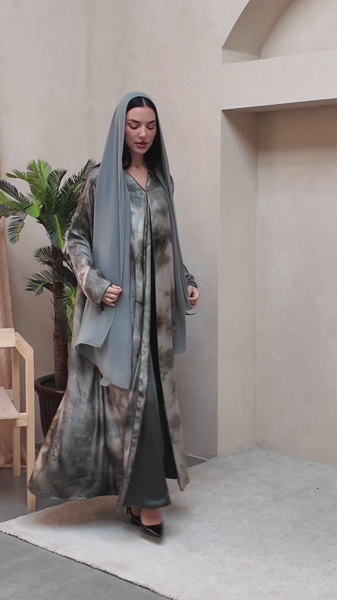 Selene Green Abaya